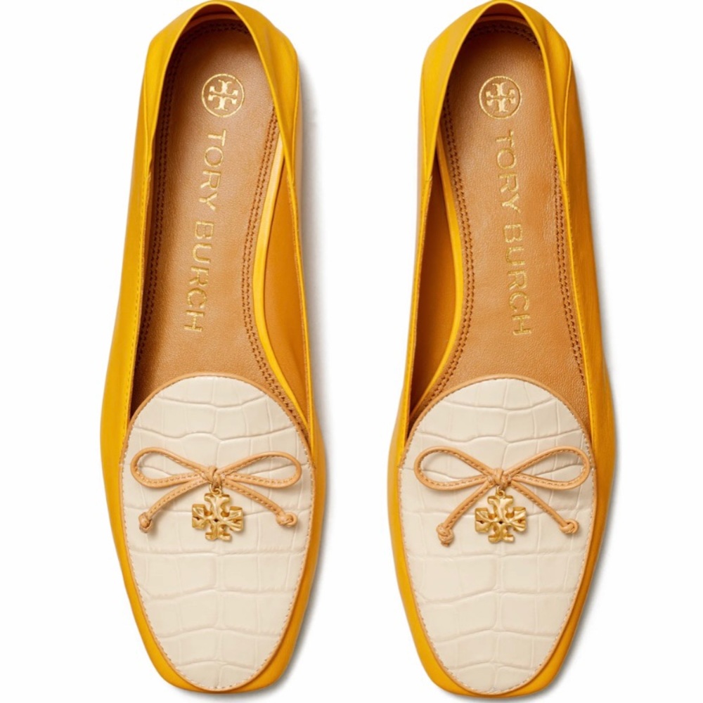BRAND NEW NEVER WORN TORY BURCH CHARM CONVERTIBLE FLATS IN SIZE 9
